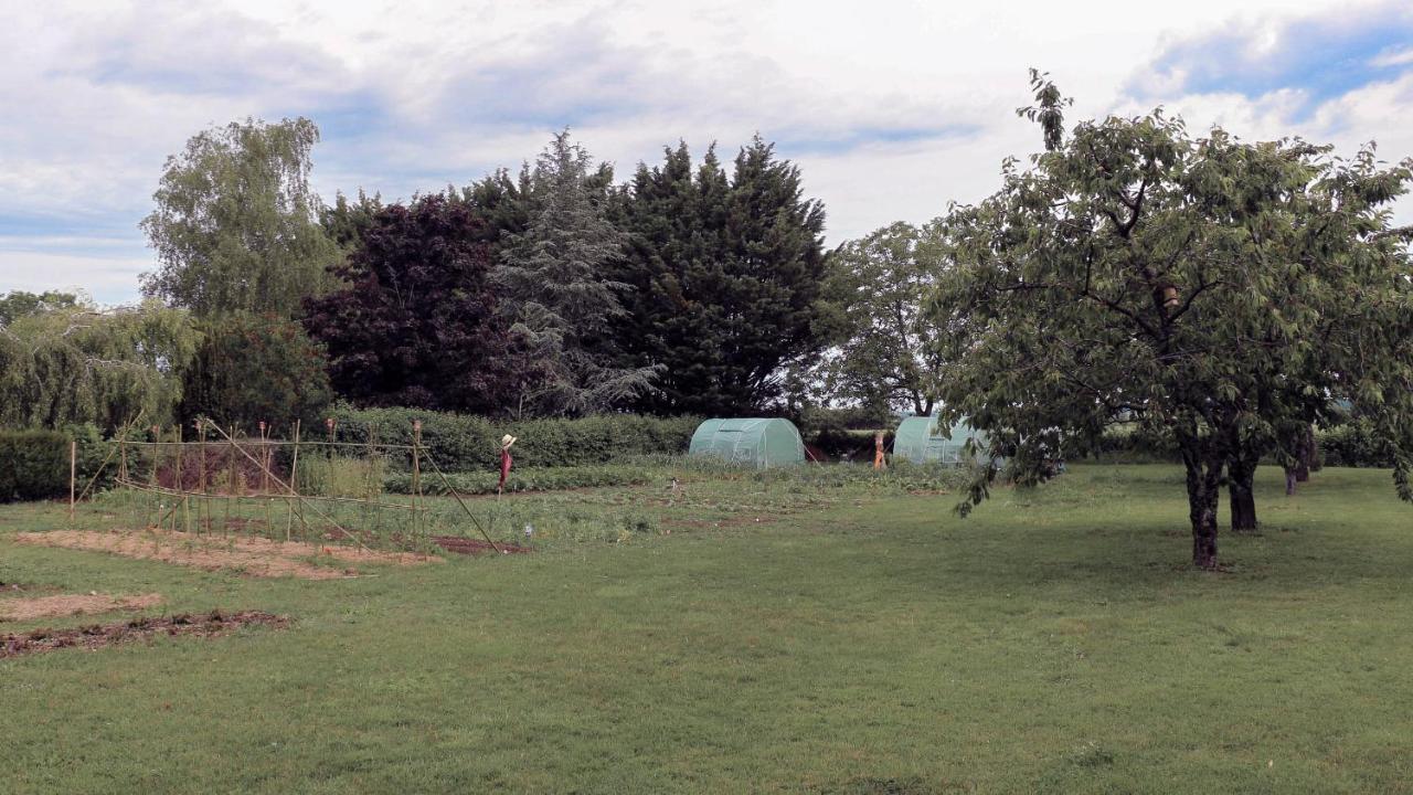 Le Pre De Luceau Bed & Breakfast Blet Exterior photo