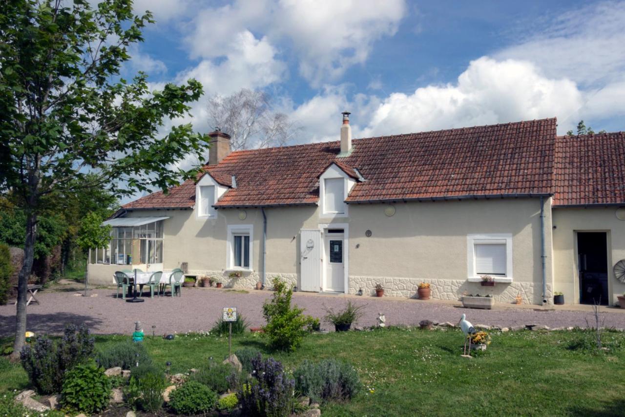 Le Pre De Luceau Bed & Breakfast Blet Exterior photo